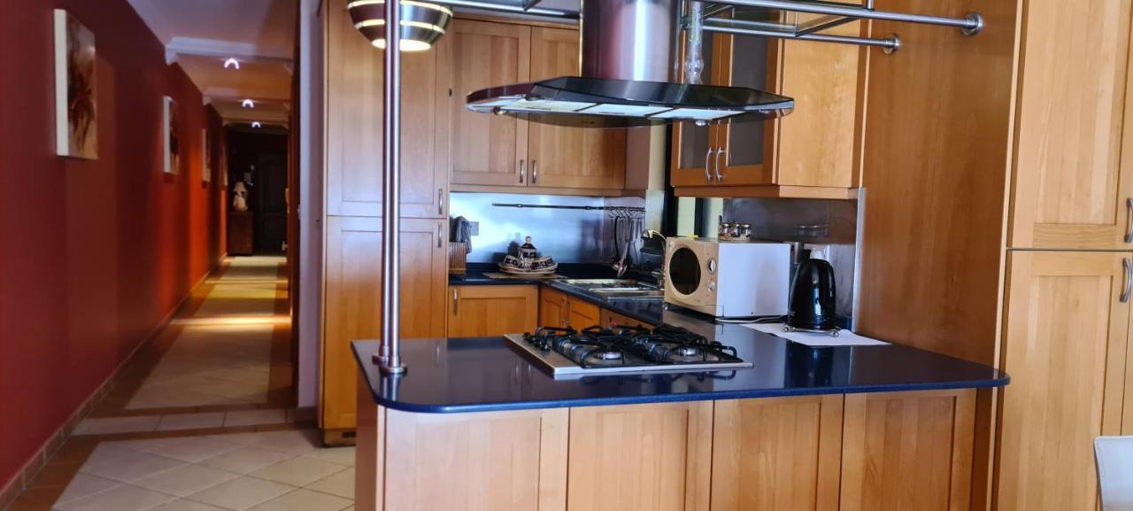 Mellieha Bay 3 Bedroom Apartment " Bliss On The Bay " Экстерьер фото